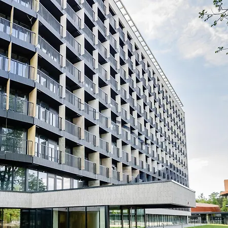 Health And Leisure Oasis 10